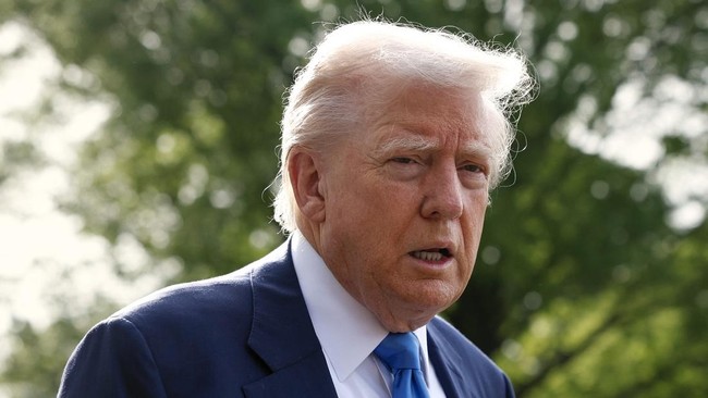 trump-larang-12-negara-masuk-ke-as